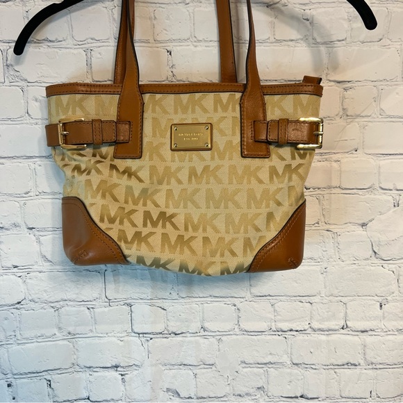 Michael Kors Handbags - MICHAEL KORS - purse